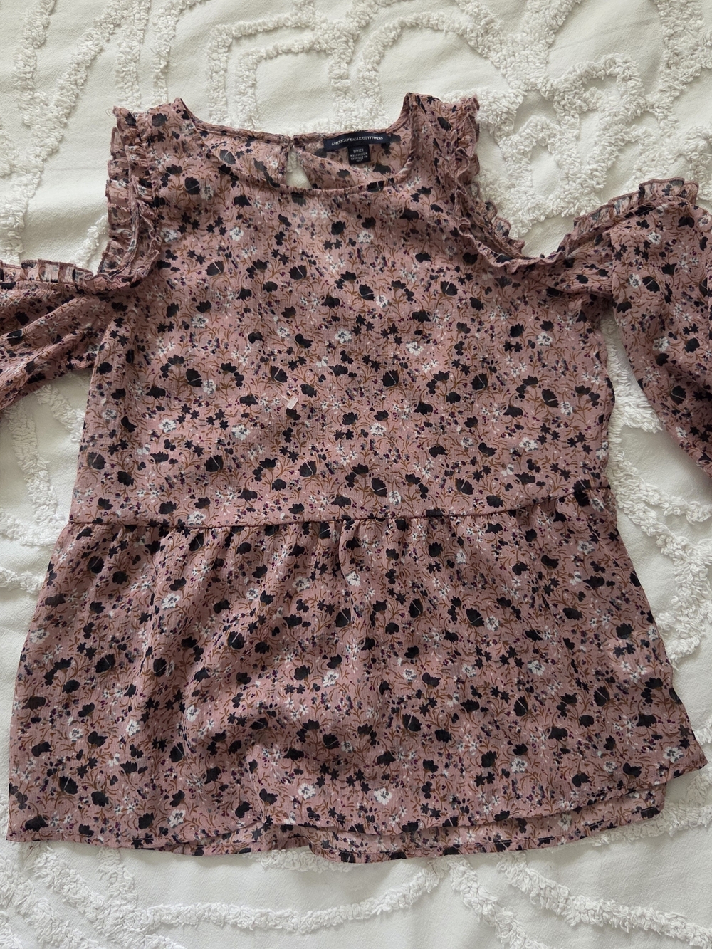 American Eagle Outfitters Dusty Pink Floral Cold-Shoulder Peplum Top